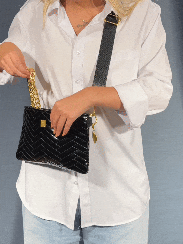 Web crossbody with chain accessory